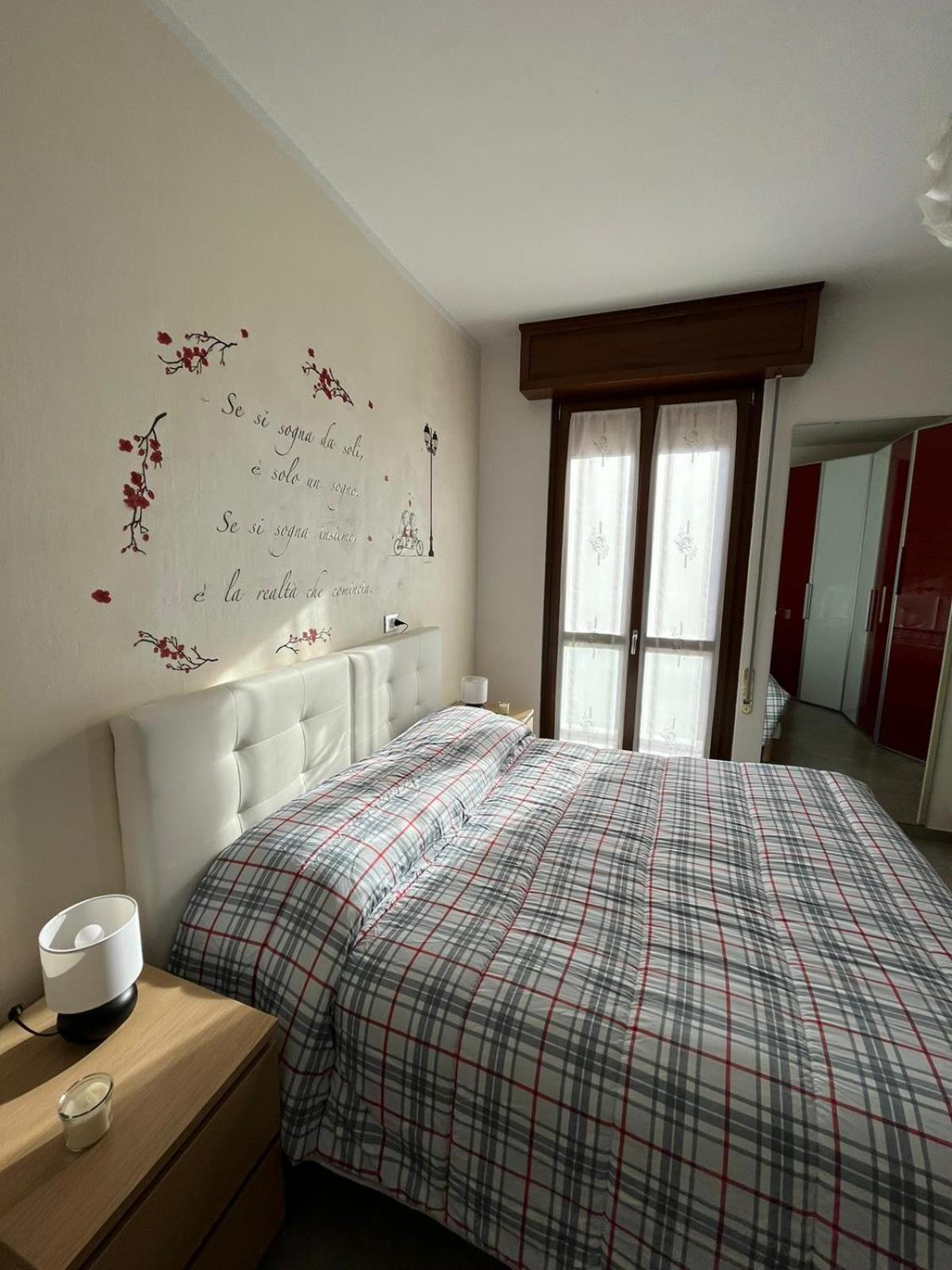 Blue Lagoon Home Sulzano Bagian luar foto
